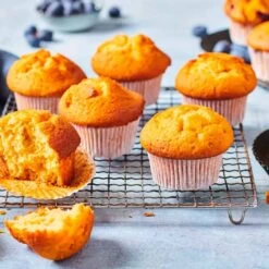 Alternative view of FunCakes Muffin Mix 1kg
