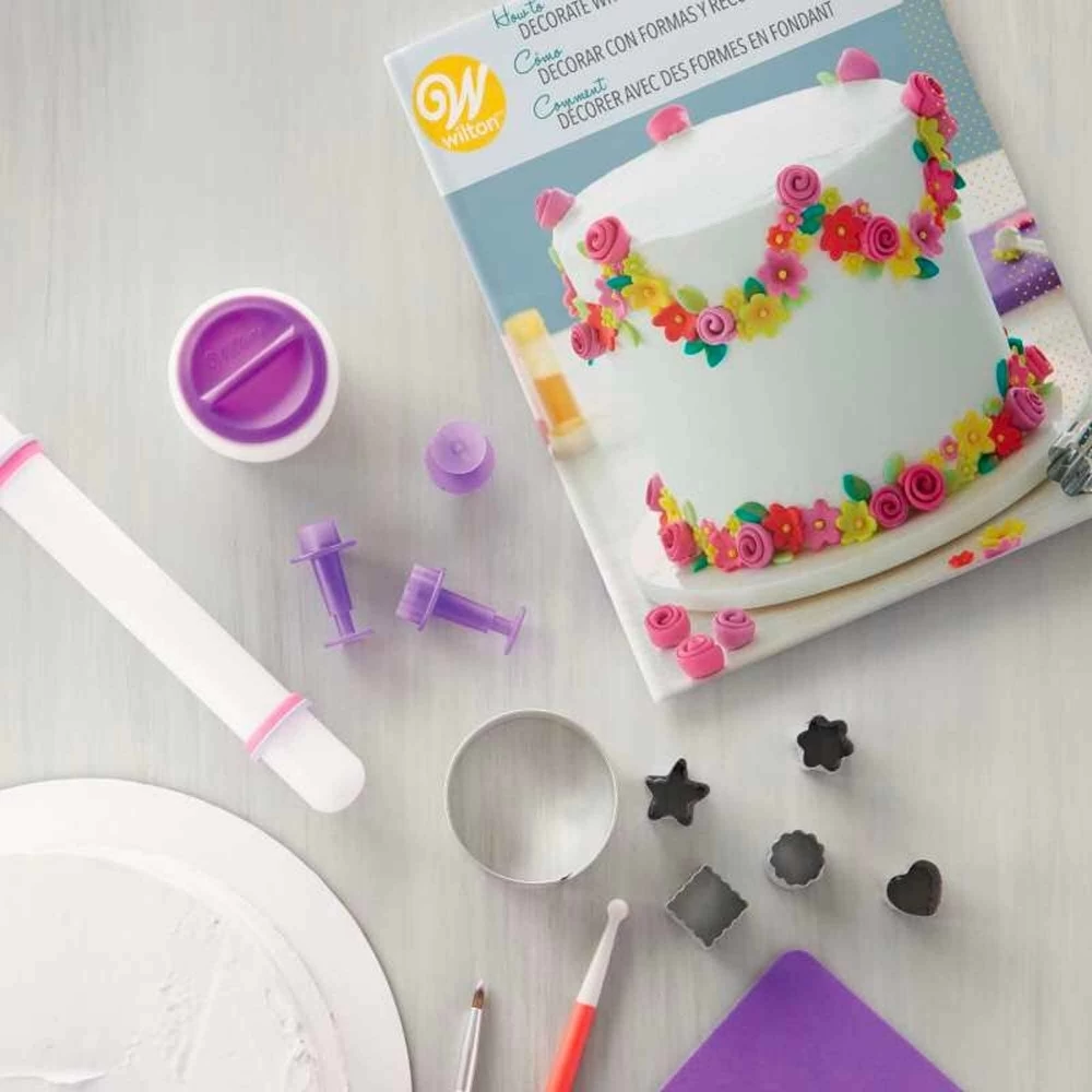 Wilton How To Decorate Fondant Shapes & Cut-Outs Kit 2 Wilton How To Decorate Fondant Shapes & Cut-Outs Kit - Image 2