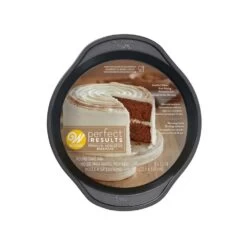 Wilton Round Non-Stick Cake Pan 22.8cm X 3.8cm