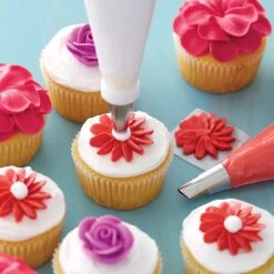 Wilton Starter Decorating Tip Set -Selected Baking Supplies Store wilton starter decorating tip set p14983 64320 image